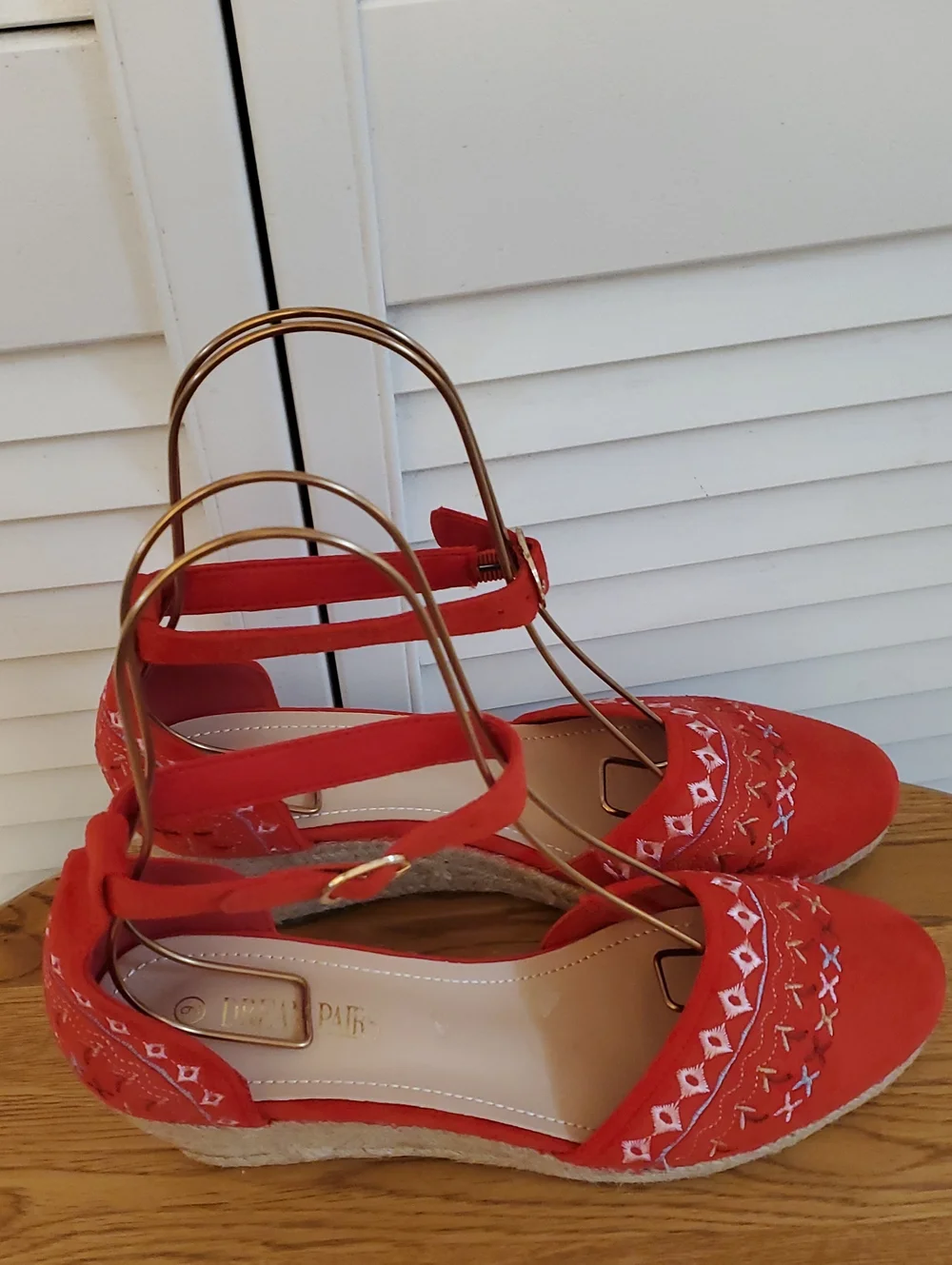 DREAM PAIRS Espadrilles Closed-Toe Ankle Strap Wedge Sandals Red - Sz 9